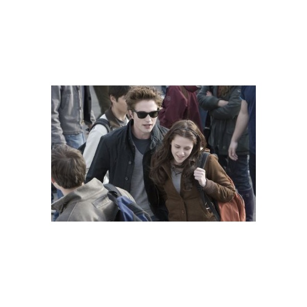Twilight - Ed a Bella před školou