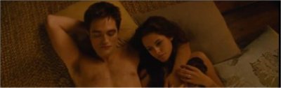 Breaking Dawn - Edward a Bella v posteli